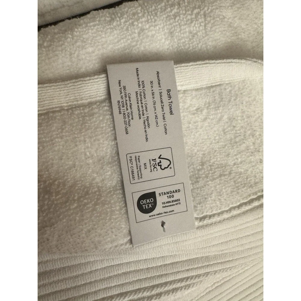 Calvin Klein  Bath Towel Set 2pcs White 100% Cotton New 30”X 56”